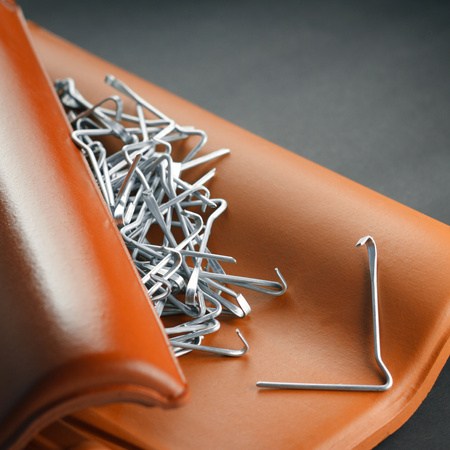 Spinka boczna do dachówek - typ Koramic