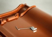 Spinka boczna do dachówki cementowej BRAAS