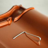 Spinka boczna do dachówki typu UNI