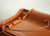 Spinka uniwersalna do dachówki J416