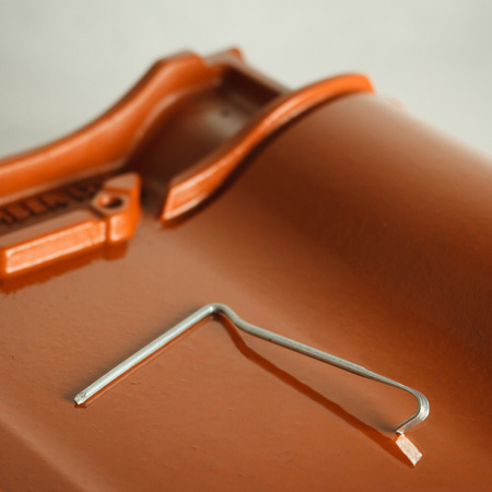 Spinka boczna do dachówek - typ Koramic