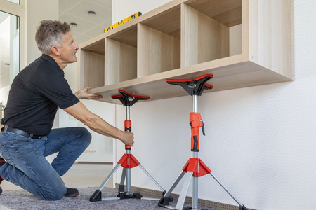 Podpórka sufitowa i montażowa z dźwignią pompującą