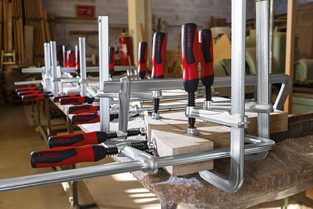 Ścisk śrubowy ślusarski stalowy BESSEY GZ z systemem BESSEY Best-Comfort