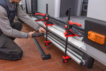 Ścisk jednoręczny szybkomocujący z uchwytem obrotowym Bessey EZ360M 150/60