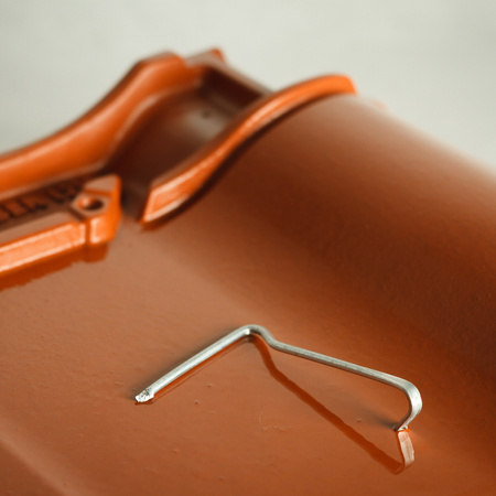 Spinka boczna do dachówek - typ UNI