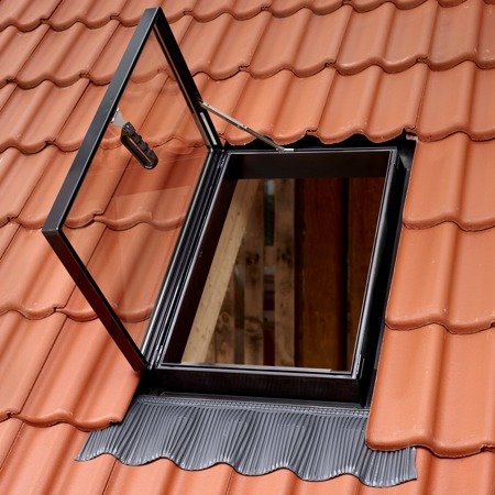 Wyłaz dachowy VELUX GVT 0000