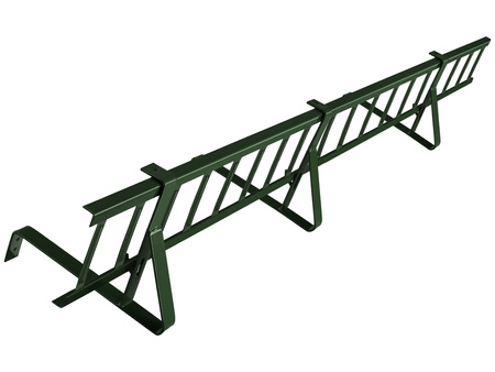 Zestaw płotka przeciwśniegowego o długości 150 cm i wysokości 15 cm, na dach pokryty karpiówką